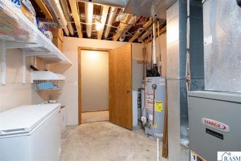 240 Grovebrook Circle Mankato MN 56001