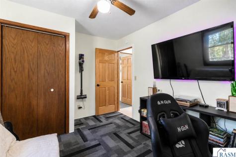 46167 Jefferson Lake Drive Cleveland MN 56017