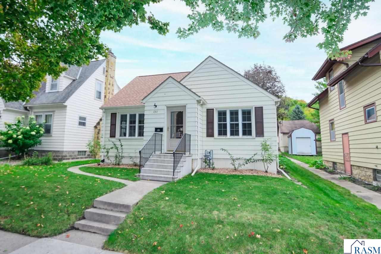 1311 N 5th Street Mankato MN 56001