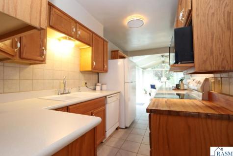 1311 N 5th Street Mankato MN 56001