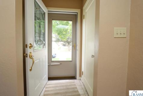 1311 N 5th Street Mankato MN 56001