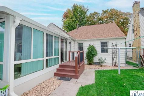 1311 N 5th Street Mankato MN 56001