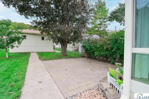 1311 N 5th Street Mankato MN 56001