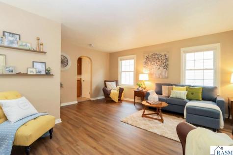 1311 N 5th Street Mankato MN 56001