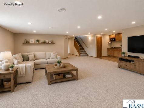 201 Pebble Creek Drive Mankato MN 56001