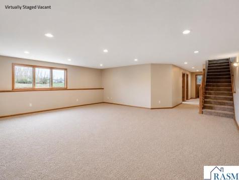 201 Pebble Creek Drive Mankato MN 56001