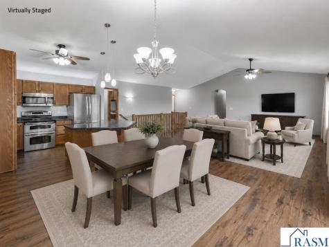 201 Pebble Creek Drive Mankato MN 56001