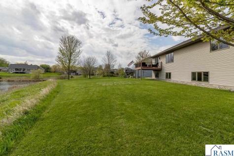 201 Pebble Creek Drive Mankato MN 56001