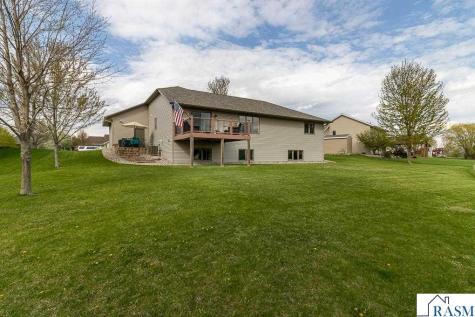 201 Pebble Creek Drive Mankato MN 56001