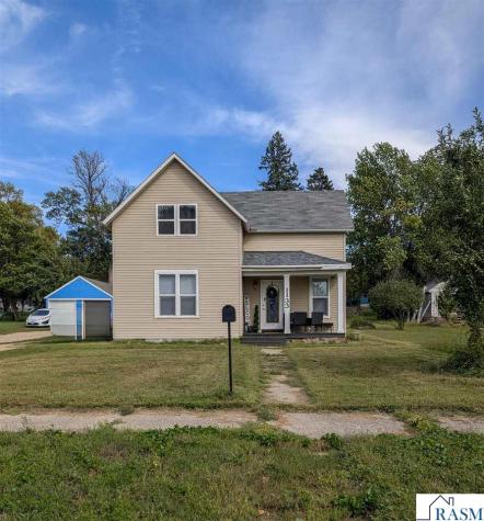 1133 Miller Avenue Windom MN 56101