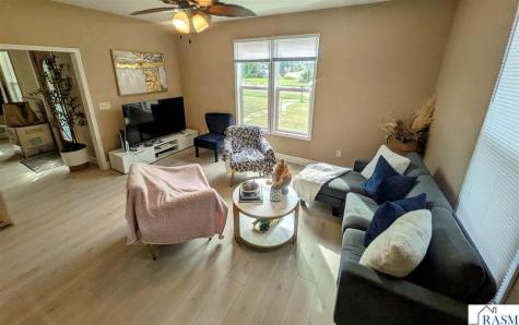 1133 Miller Avenue Windom MN 56101