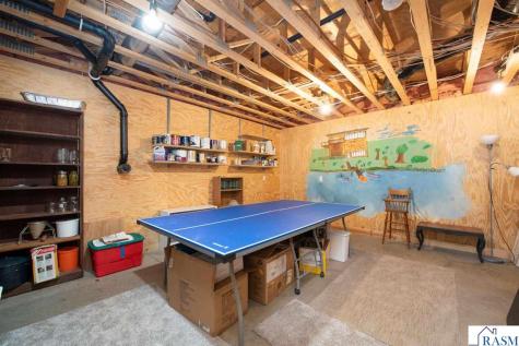1524 Squirrels Nest Road Kasota MN 56050