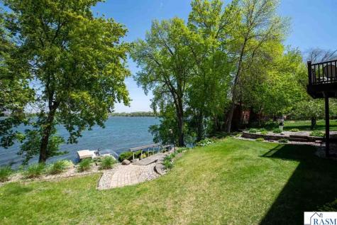 1524 Squirrels Nest Road Kasota MN 56050