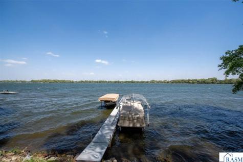 1524 Squirrels Nest Road Kasota MN 56050