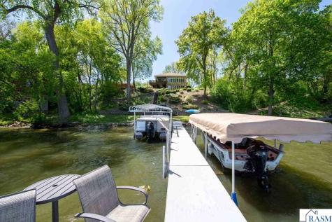 1524 Squirrels Nest Road Kasota MN 56050