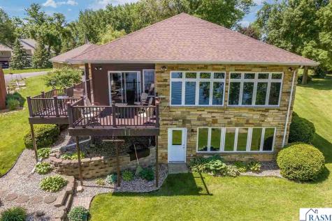 1524 Squirrels Nest Road Kasota MN 56050