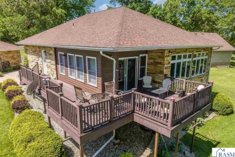 1524 Squirrels Nest Road Kasota MN 56050