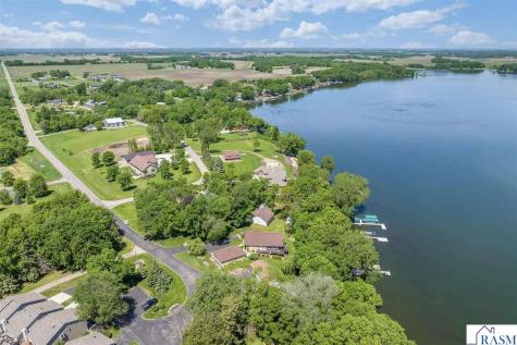 1524 Squirrels Nest Road Kasota MN 56050