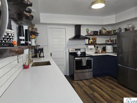 100 Summit Avenue Hanska MN 56041