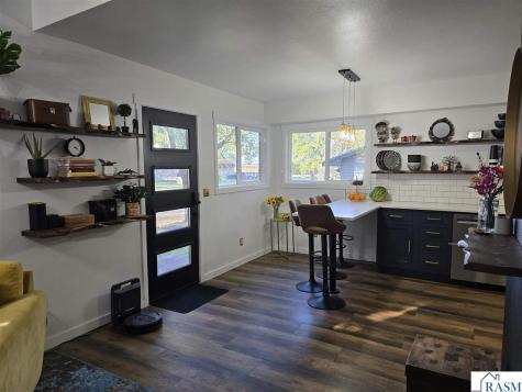 100 Summit Avenue Hanska MN 56041