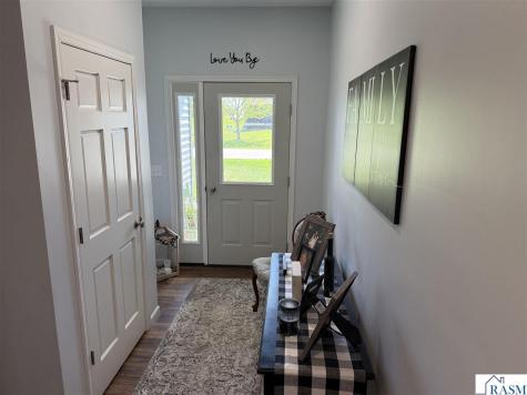 12986 Meadow Creek Drive Searles MN 56073