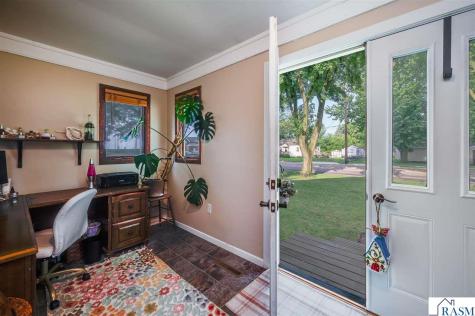 503 S Central Avenue Mapleton MN 56065