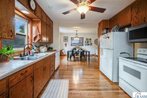503 S Central Avenue Mapleton MN 56065