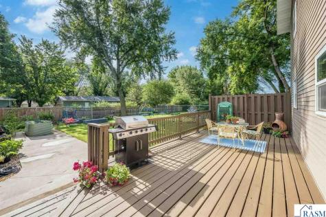 503 S Central Avenue Mapleton MN 56065