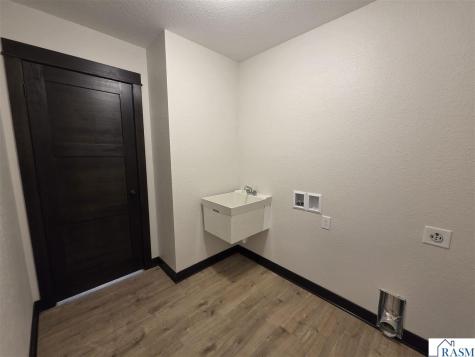 1363 Cullen Street St. Peter MN 56082-2538
