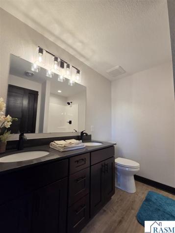 1363 Cullen Street St. Peter MN 56082-2538