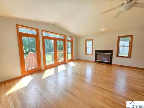 723 S 4th Street Le Sueur MN 56058