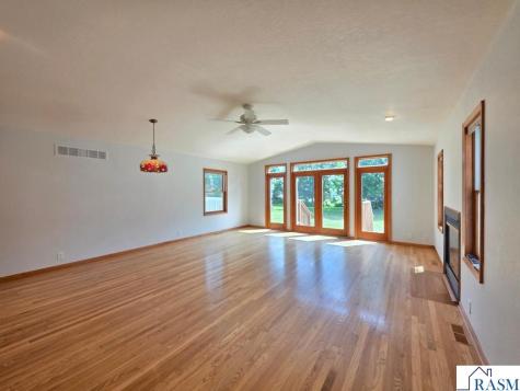 723 S 4th Street Le Sueur MN 56058