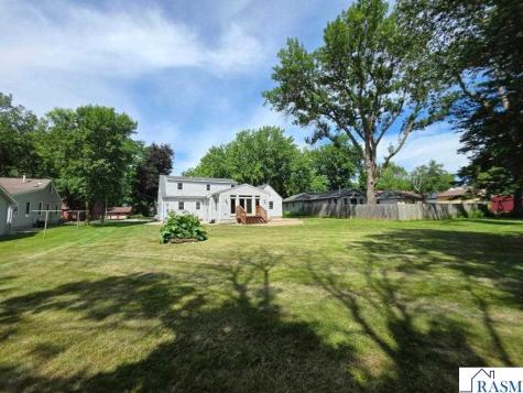 723 S 4th Street Le Sueur MN 56058