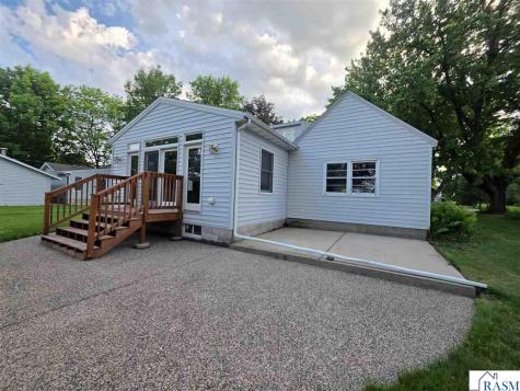 723 S 4th Street Le Sueur MN 56058