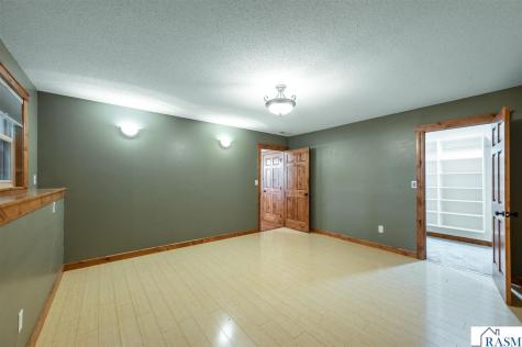 46797 381st Avenue St. Peter MN 56082