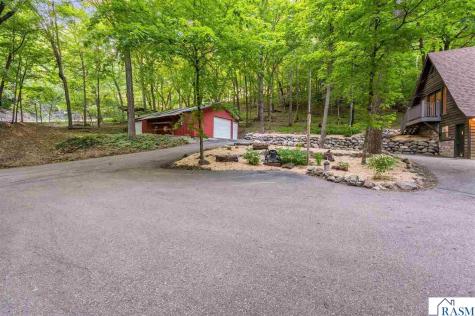 46797 381st Avenue St. Peter MN 56082