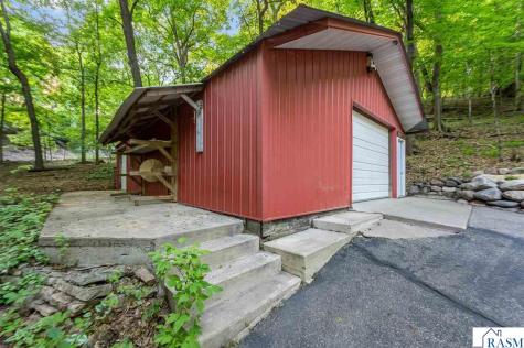 46797 381st Avenue St. Peter MN 56082