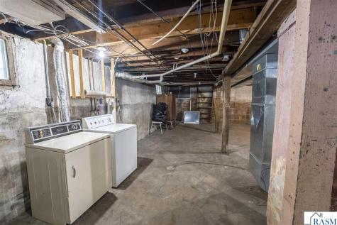 305 N Secor Street Bricelyn MN 56014