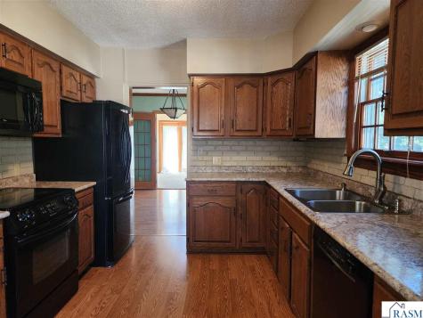 422 NE 2nd Street Waseca MN 56093