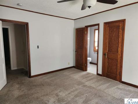 422 NE 2nd Street Waseca MN 56093