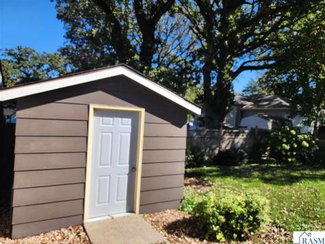 422 NE 2nd Street Waseca MN 56093