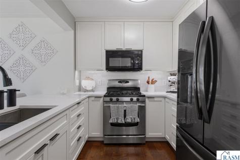 1314 N 5th Street St. Peter MN 56082