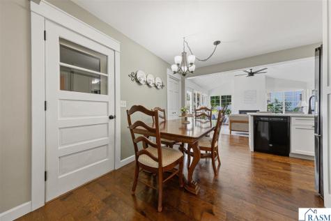 1314 N 5th Street St. Peter MN 56082