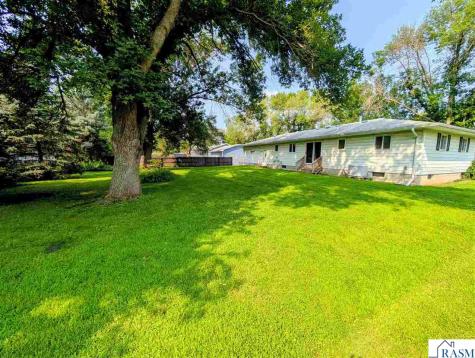 410 SE 1st Avenue Mapleton MN 56065