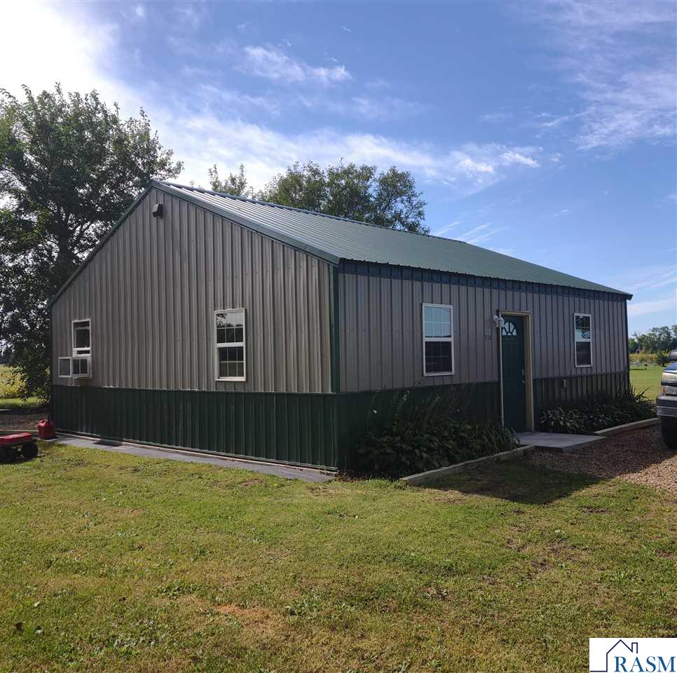 515 W Main Street Ceylon MN 56121