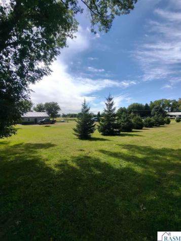 515 W Main Street Ceylon MN 56121