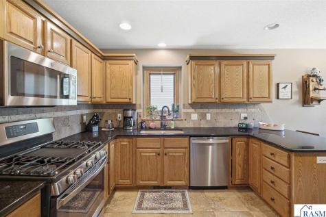 1576 Lamar Drive North Mankato MN 56003