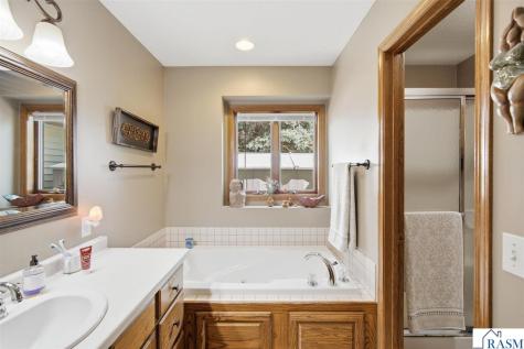 1576 Lamar Drive North Mankato MN 56003