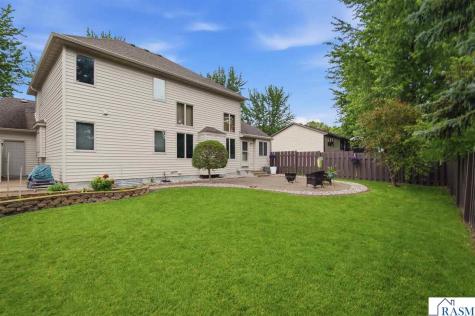 1576 Lamar Drive North Mankato MN 56003