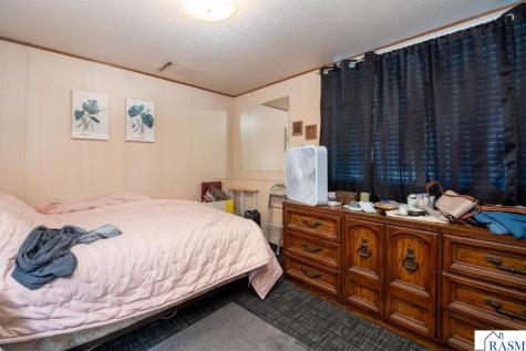 706 N 8th Street St. Peter MN 56082